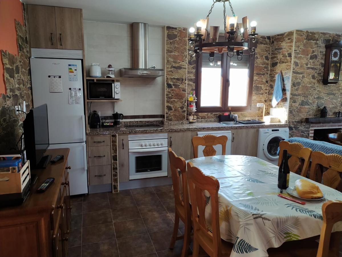 Casa Rural Mi Descanso Valdefuentes de Sangusín Dış mekan fotoğraf