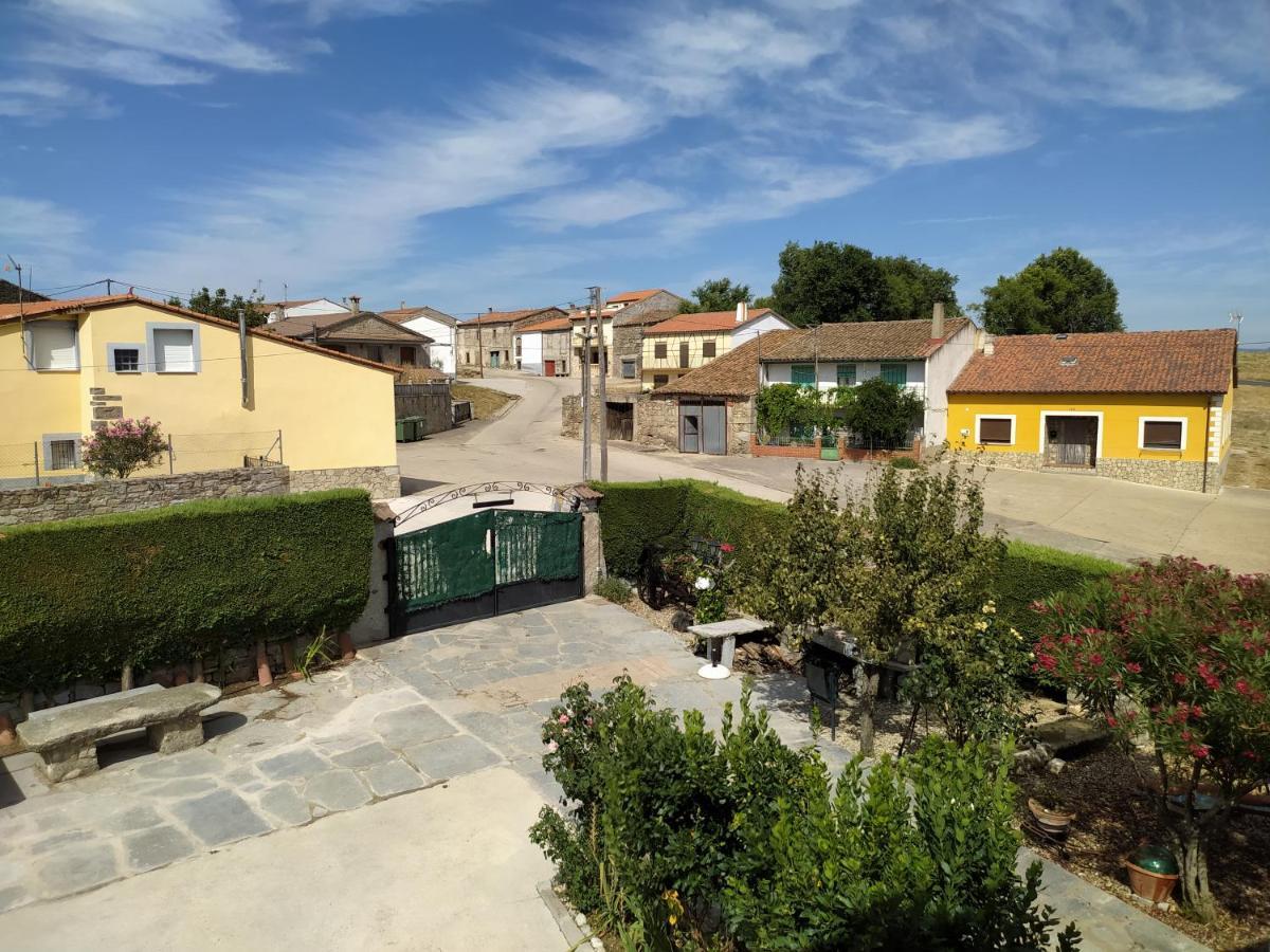 Casa Rural Mi Descanso Valdefuentes de Sangusín Dış mekan fotoğraf