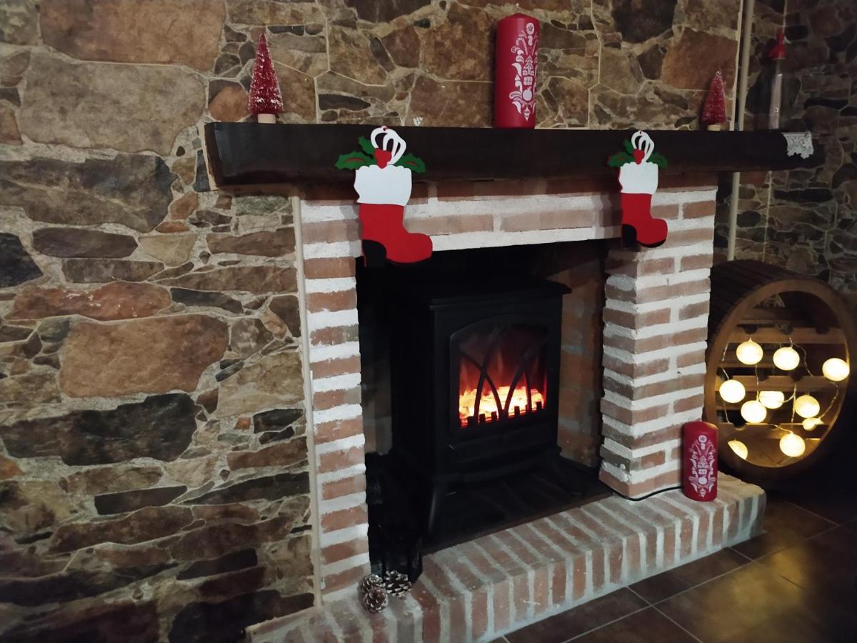 Casa Rural Mi Descanso Valdefuentes de Sangusín Dış mekan fotoğraf