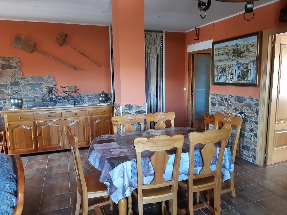 Casa Rural Mi Descanso Valdefuentes de Sangusín Dış mekan fotoğraf
